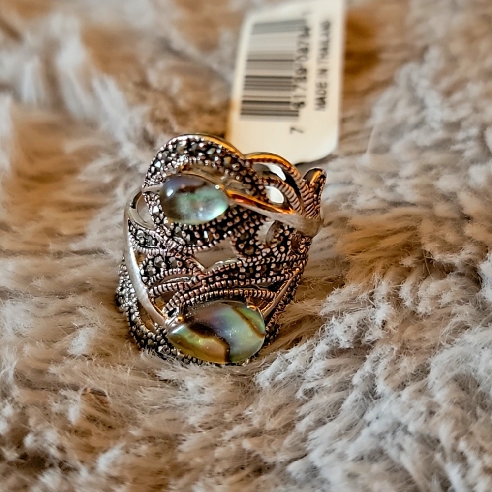 Genuine Marc/Abalone Peacock Ring